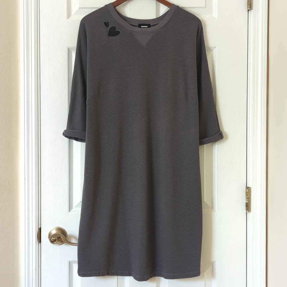 Monrow Heart Embroidered Striped Quarter Dolman Sleeve Midi T-shirt Dress 1X